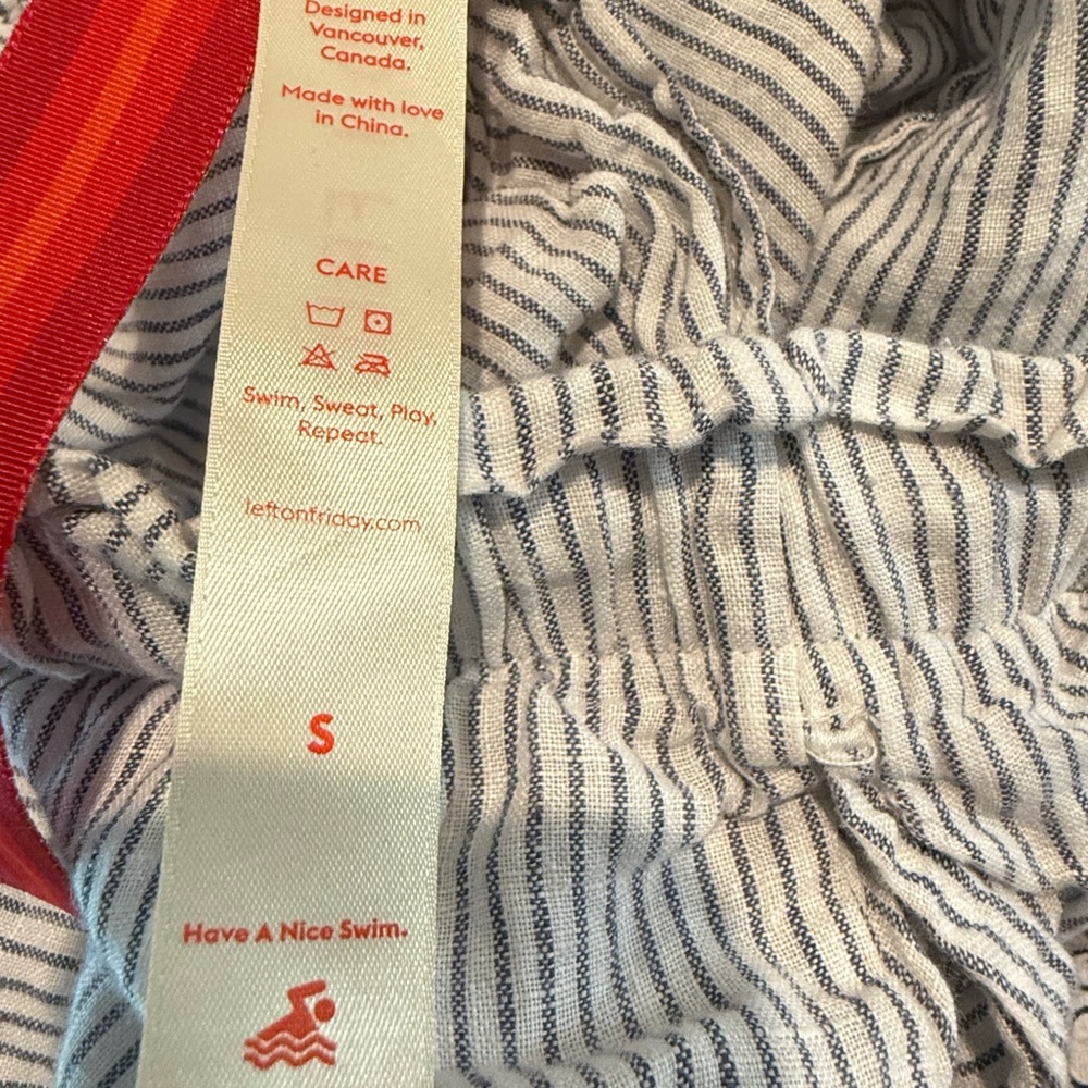 Left On Friday Getaway Shorts - Picture 5 of 9